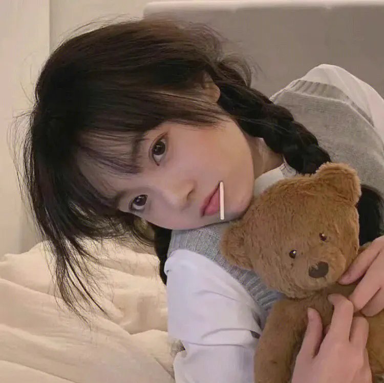 闪亮女孩海报