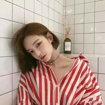 香闺秘艳海报