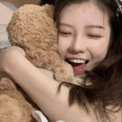 女导与强盗海报